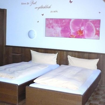 Hotel-Restaurant Zur Kanne ชิฟแฟร์ชตัดท์ ภายนอก รูปภาพ