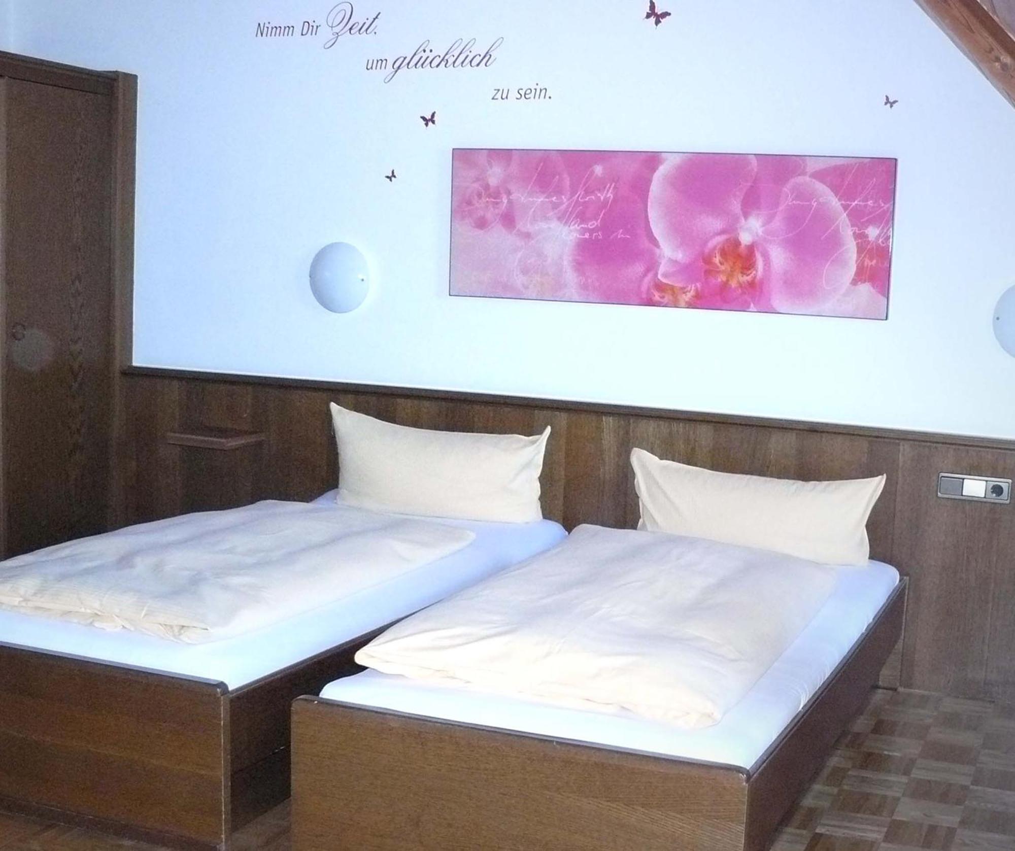 Hotel-Restaurant Zur Kanne ชิฟแฟร์ชตัดท์ ภายนอก รูปภาพ